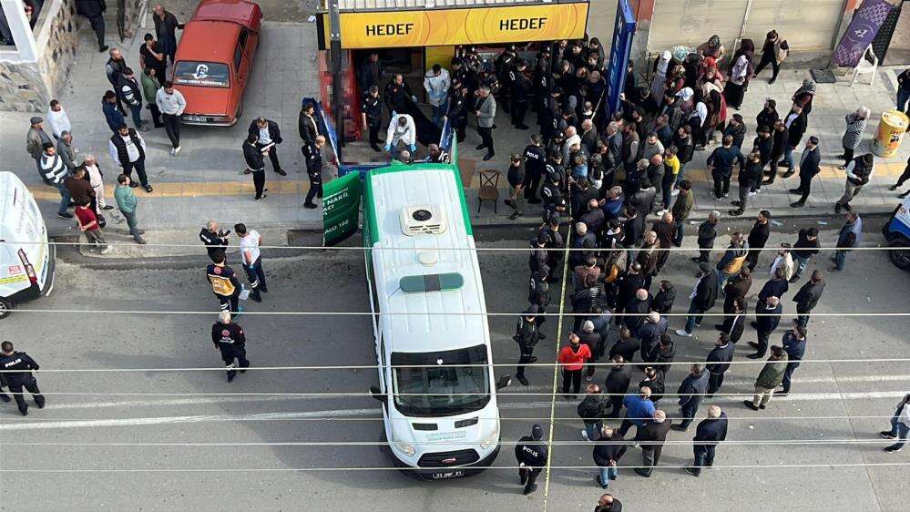 Bir ilimiz dehşeti yaşadı! Önce komşu anne ve oğlunu, sonra büfeciyi öldürdü 13